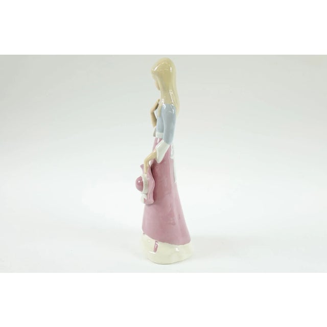 Figurative Late 20th Century European Porcelain Figurine of a Girl For Sale - Image 3 of 4