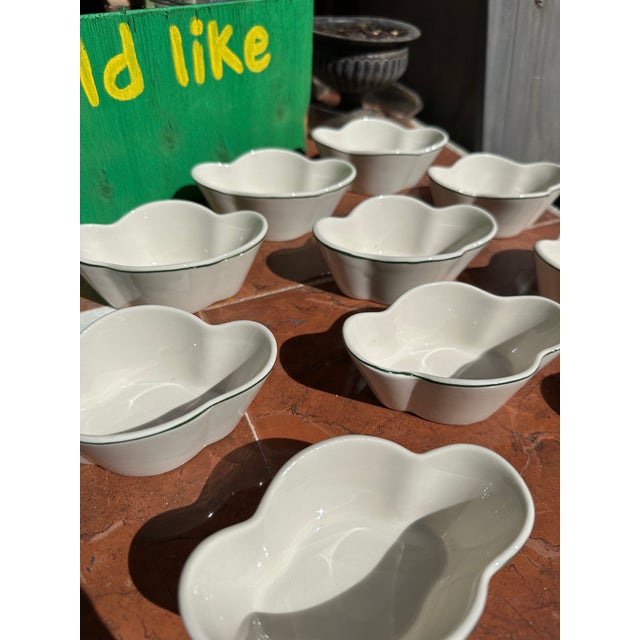1970s HLC Usa Collection of Ceramic Clover Shaped Bowls- Set of 12 For Sale - Image 4 of 11