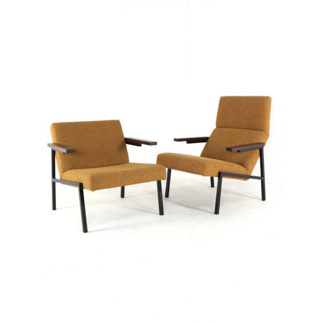 Experience the ultimate in dutch design with this iconic sz67 armchair, designed by the legendary martin visser for...