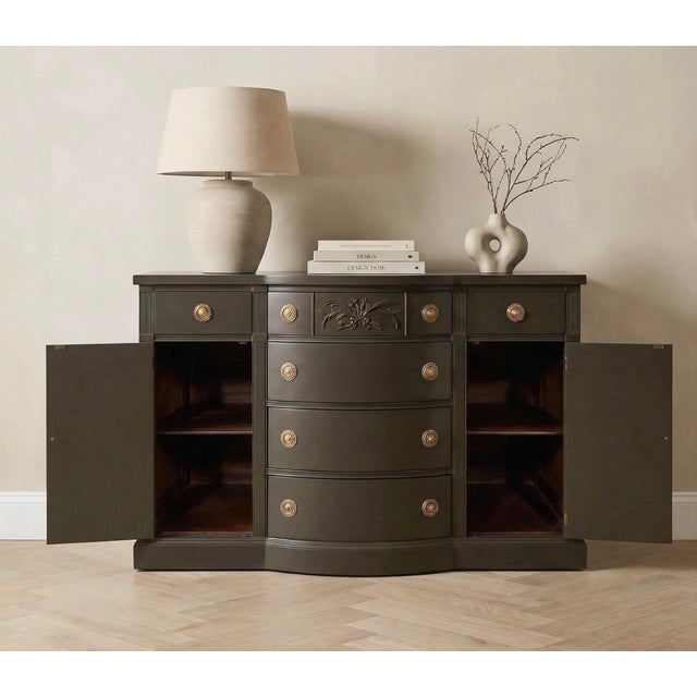 This is a beautiful, professionally refinished Elegant vintage Drexel Duncan Phyfe style Georgian bowfront buffet, circa...