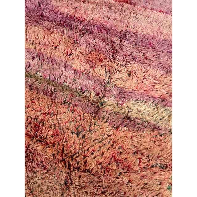 1980s Vintage Beni M’Guild Moroccan Rug – Large Blush and Terracotta Handwoven Wool Carpet For Sale - Image 5 of 12