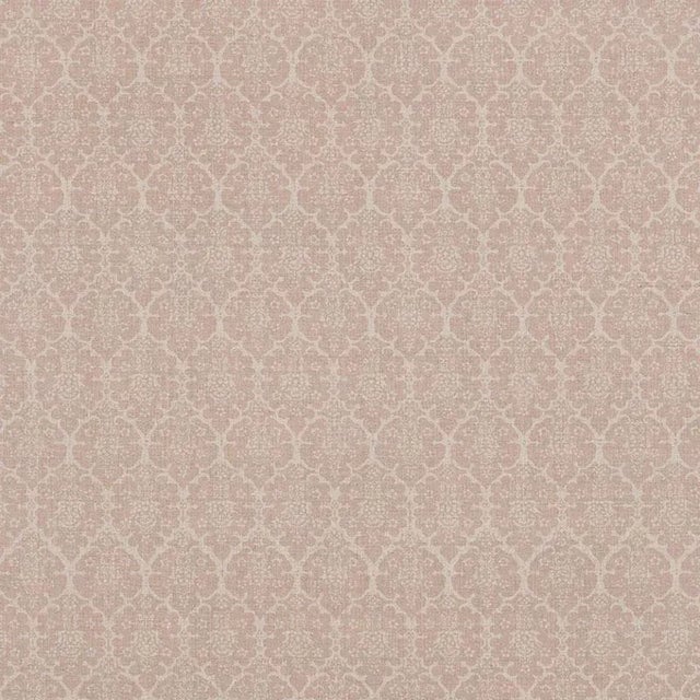 A charming print with a hint of the exotic, Burley is a floral lattice design. Handprinted in England, it has exceptional...