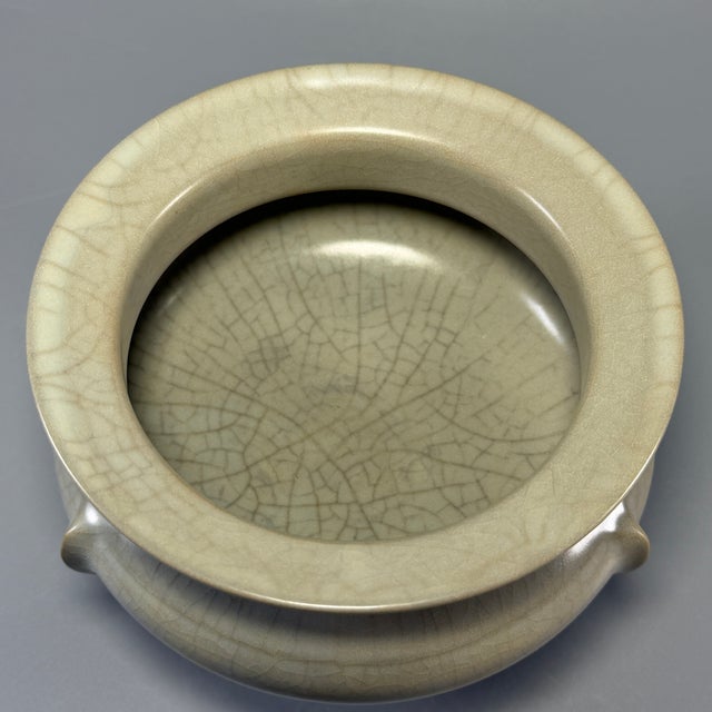 Chinese Antique Chinese Guan‑Style Crackle Glaze Tripod Censer For Sale - Image 3 of 10