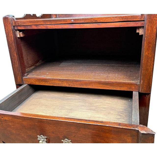 Georgian Mahogany Nightstands, 1760, Set of 2 For Sale - Image 15 of 17