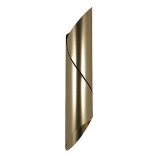 Arrow Wall Lamp by Creativemary For Sale