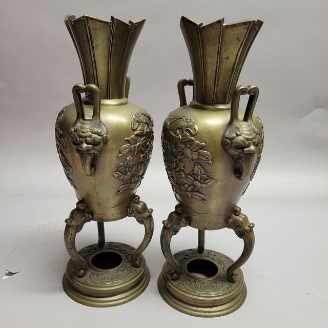 Pair of Japanese Bronze Bird and Flowers Vases Meiji For Sale In Raleigh - Image 6 of 12