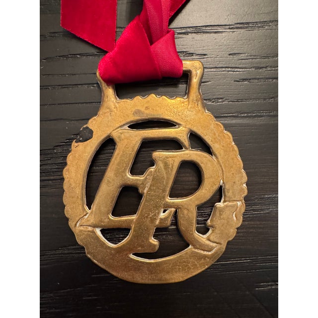 This exquisite vintage English horse brass ornament is a timeless piece of equestrian heritage. Traditionally used to...
