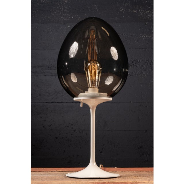 Mid-Century Modern MCM Stemlite Tulip Base Table Lamp With Smoked Glass Globe by Design Line Inc. For Sale - Image 3 of 8