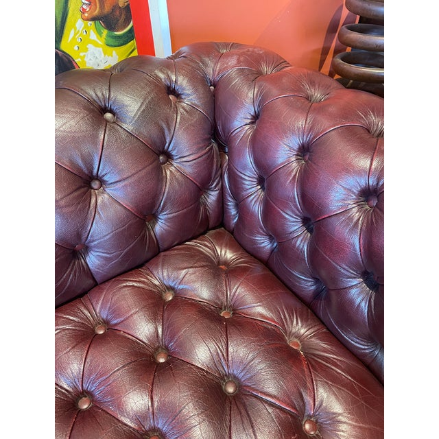 English 1980s Exceptional English Chesterfield Sofa For Sale - Image 3 of 10