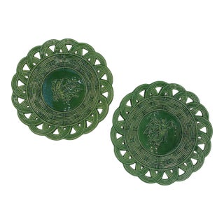 Late 19th Century Danish Pair of Green Majolica Cabinet Plates For Sale