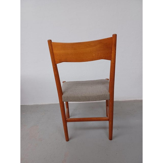 Wood Danish City Hall Oak Dining Chair by Hans J. Wegner, 1940s For Sale - Image 7 of 12