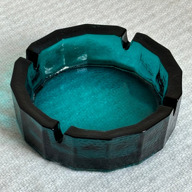 1960s Mid-Century Modern Pebbled Glass Teal Ashtray For Sale In Baltimore - Image 6 of 9