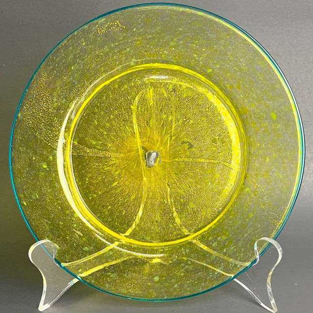 Murano Mid 20th Century Murano Glass Venetian Hand Blown Luminescent Yellow Plates With 24k Gold- Set of 12 For Sale - Image 4 of 7