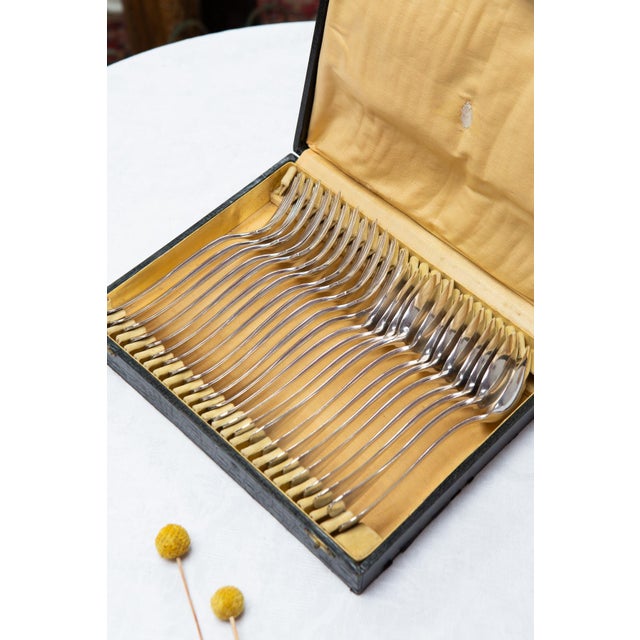 French Cutlery Set in Silver Plated Metal, 1940s, Set of 24 For Sale - Image 6 of 9