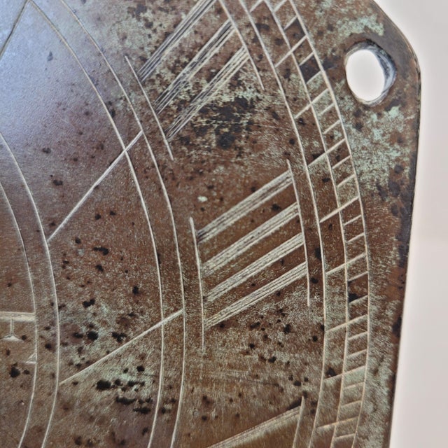 Gray Sundial in Patinated and Engraved Bronze, 1720 For Sale - Image 8 of 14