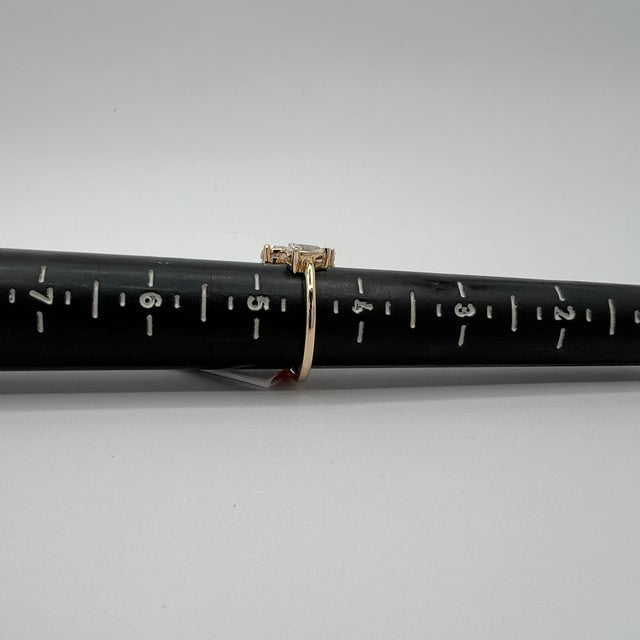 Metal Pear Shape Diamond Ring in 14k Yellow Gold, Size 6.5 For Sale - Image 7 of 7