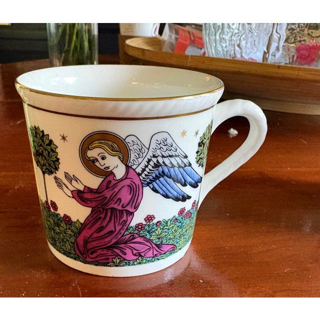 Religious 1982 Royal Doulton “ the Annunciation” and “ the Shepherds in the Fields”. Limited Edition Mugs - a Pair For Sale - Image 3 of 5