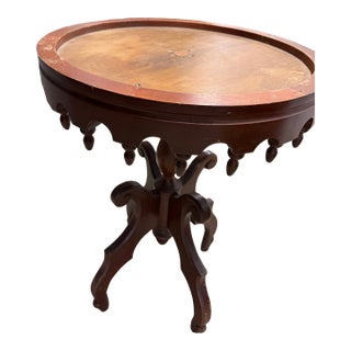 Victorian Late 19th-Century Eastlake Style Walnut Parlor Table - Side Table - Accent Table For Sale