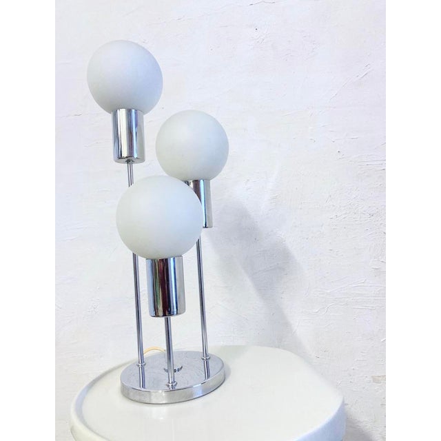 Space Age Spherical Table Lamp in Chrome and Glass, 1970s For Sale - Image 9 of 9