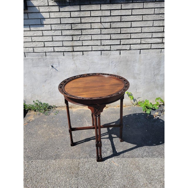 Beautiful 1920 Pie Crust Side Sofa Table. For Sale - Image 4 of 17