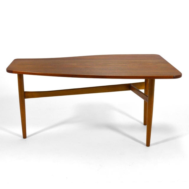 Mid-Century Modern Finn Juhl Coffee Table with Drop-Leaf by Bovirke For Sale - Image 3 of 11