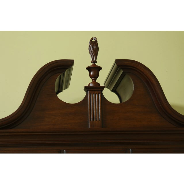 Queen Anne Henkel Harris Philadelphia Mahogany 3 Part Highboy For Sale - Image 3 of 13