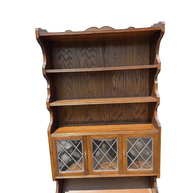 Ethan Allen 1980s Ethan Allan Charter Oak Jacobean Bookshelf Hutch China Cabinet Display Curio For Sale - Image 4 of 15