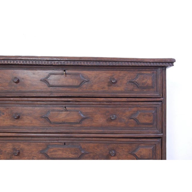 Antique Canterano Chest of Drawers in Walnut, 1700s For Sale - Image 10 of 18