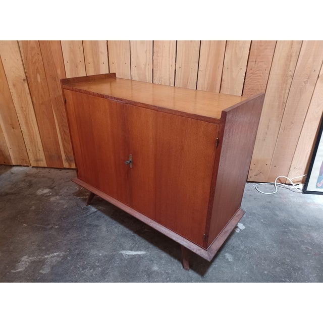 Vintage Buffet in Oak, 1960s, in Very Good conditions. Designed 1960 to 1969