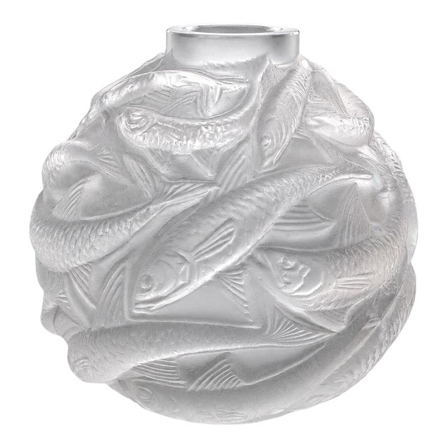 Antique R. Lalique “Poissons” Frosted Crystal Vase, France, Art Deco F For Sale