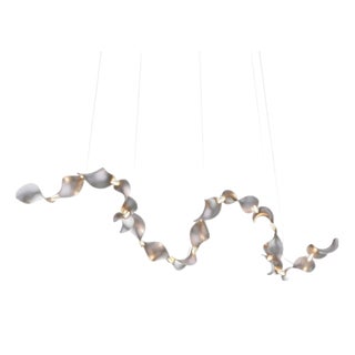 Dune 16 Curve Pendant Light in Aluminum with Silver Anodized Finish by Moss Objects For Sale