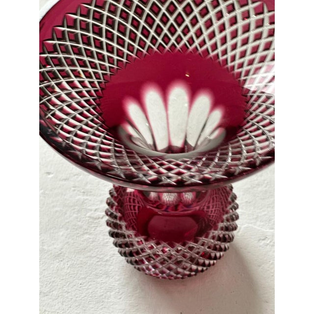 Mauve and Clear Cut Crystal Ball Vase with Trumpet Neck from Val Saint Lambert, 1890s For Sale - Image 5 of 6