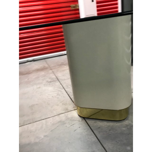 1980s Vintage Mid Century Modern Laminate and Brass Pedestal Table For Sale - Image 5 of 7