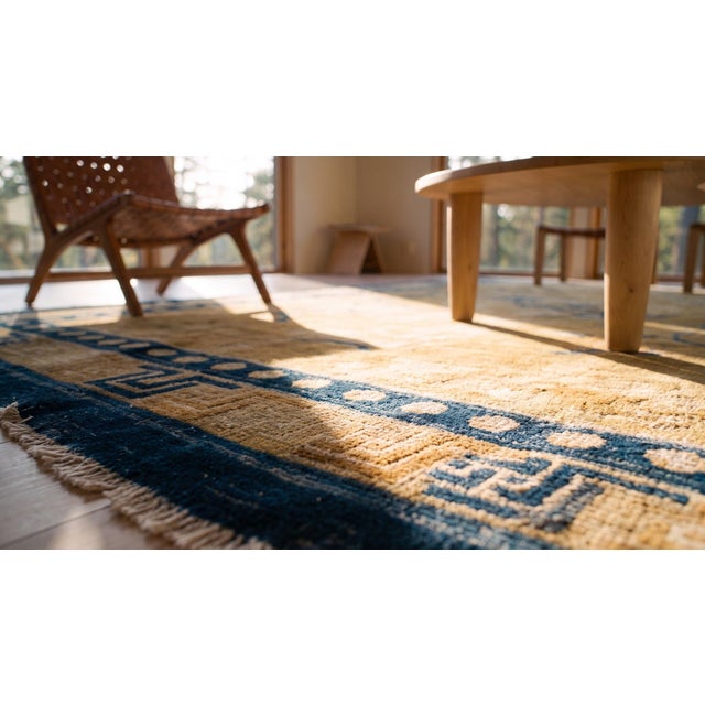 1800s Yellow Gold Medallion Antique Chinese Ningxia Carpet 4'10" X 6'10" Knotted Pile Wool Rug For Sale - Image 11 of 13