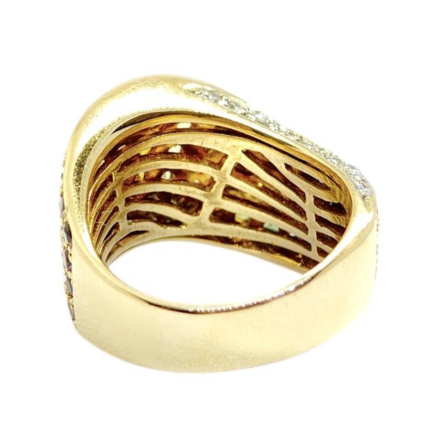 Vintage 18k Multi Color Sapphire and Diamond Band Ring, Size 6.25 For Sale In Las Vegas - Image 6 of 9