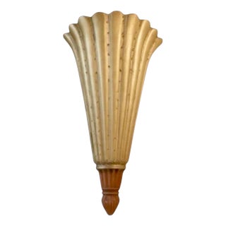 French Art Deco Fan-Shaped Wall Sconce in Carved Wood and Aluminium, 1930 For Sale