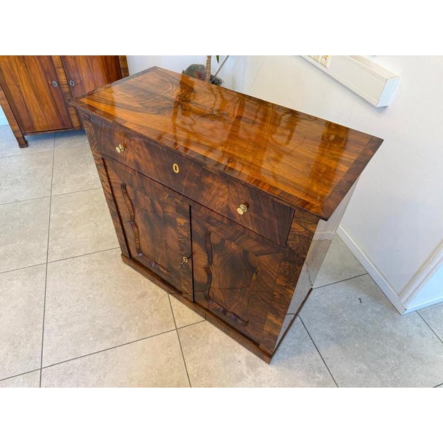Biedermeier Buffet in Walnut For Sale - Image 10 of 16
