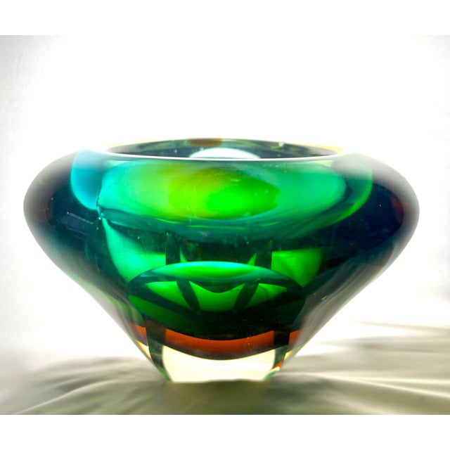 Mid 20th Century Murano Sommerso Art Glass Bowl in Green, Teal and Amber For Sale In New York - Image 6 of 12