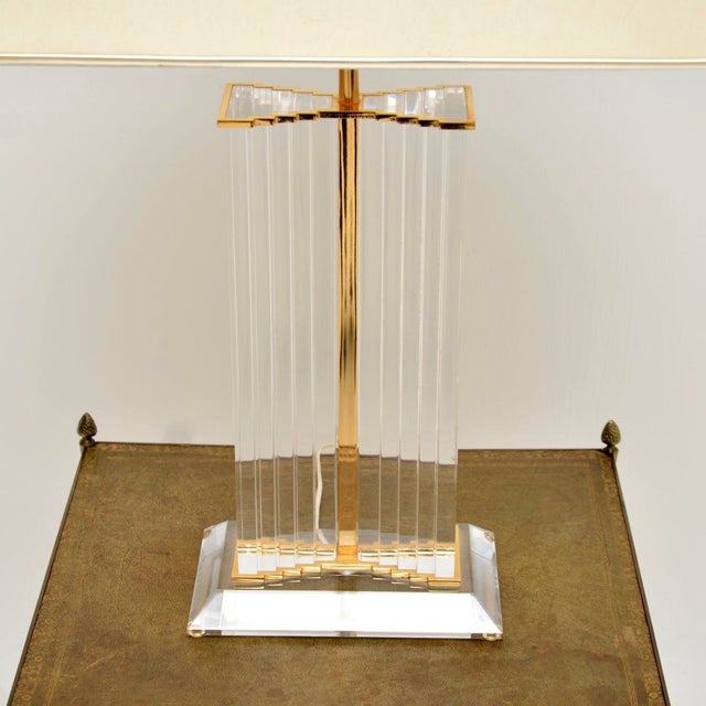 Vintage French Acrylic Glass and Brass Table Lamp, 1970s For Sale - Image 6 of 8
