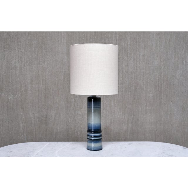 1960s Large Gradient Blue Ceramic Table Lamp by Olle Alberius for Rörstrand, Sweden, 1960s For Sale - Image 5 of 12