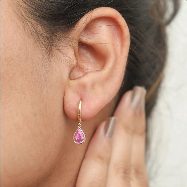 1.31 cts Natural pink sapphire earrings in 14k gold For Sale - Image 13 of 18