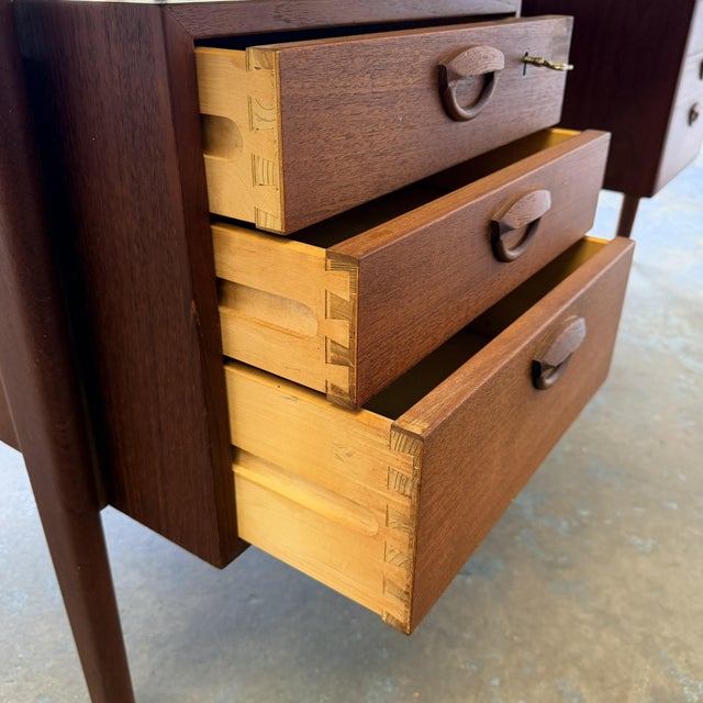 Vintage Danish 1960s Modern Teak Floating Top Freestanding Double Sided Executive Desk by Kai Kristiansen for Feldballes Møbelfabrik For Sale - Image 9 of 15