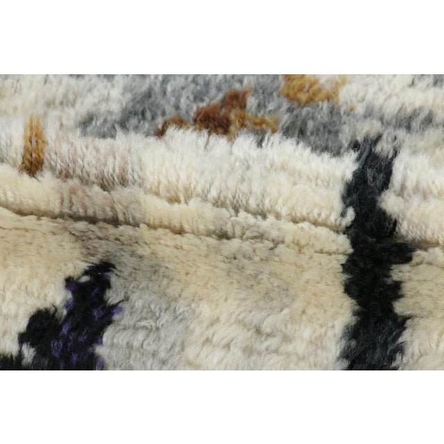 Vintage Swedish Rya Rug With White, Gray and Blue Geometric Pattern - Rug & Kilim For Sale In New York - Image 6 of 7