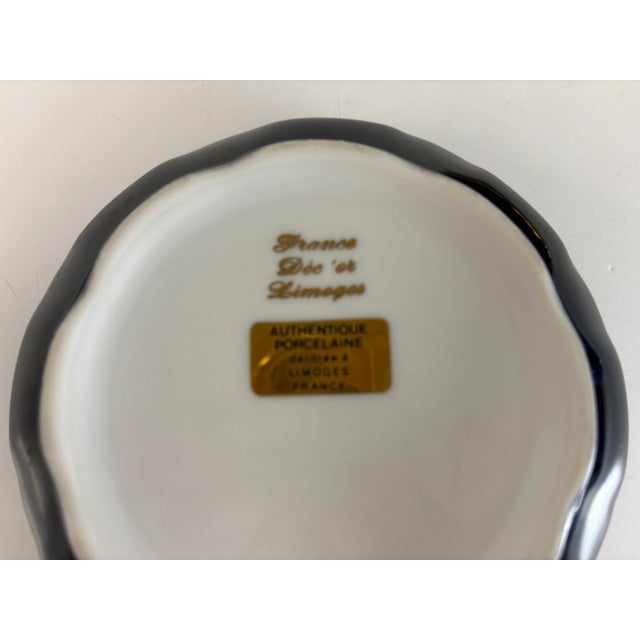 Vintage Limoges Porcelain Black and Gold Trimmed Jewelry/Trinket Box For Sale - Image 9 of 10