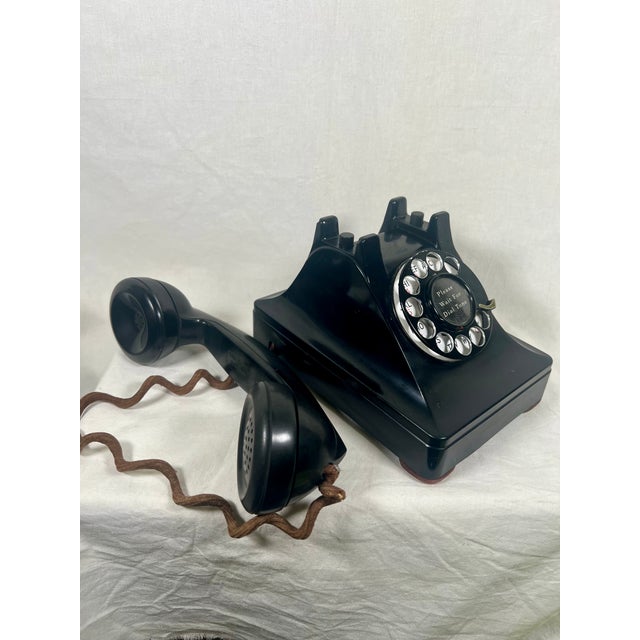 Vintage 1940s Western Electric Model 302 Black Rotary Desk Phone For Sale - Image 4 of 9