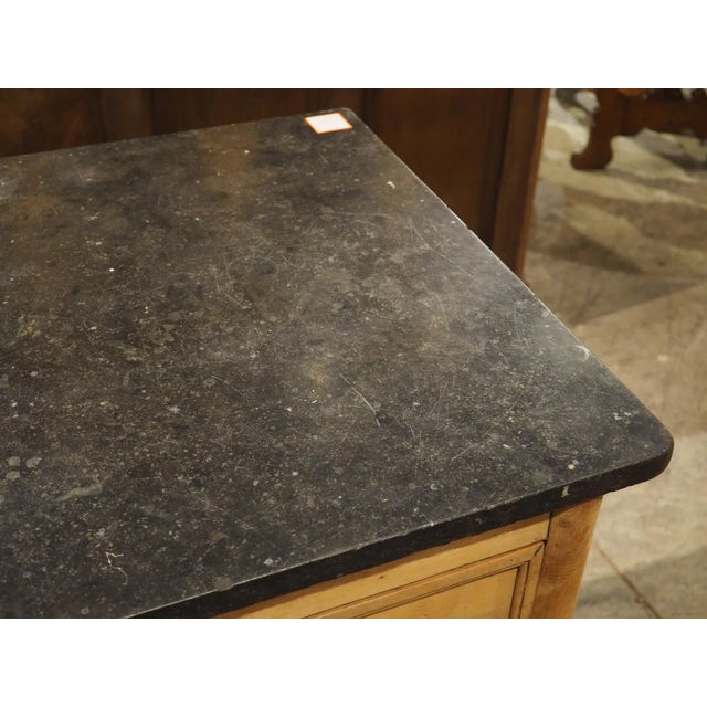 Early 19th Century Early 1800s French Directoire Commode in Bleached Walnut With Black Stone Top For Sale - Image 5 of 18