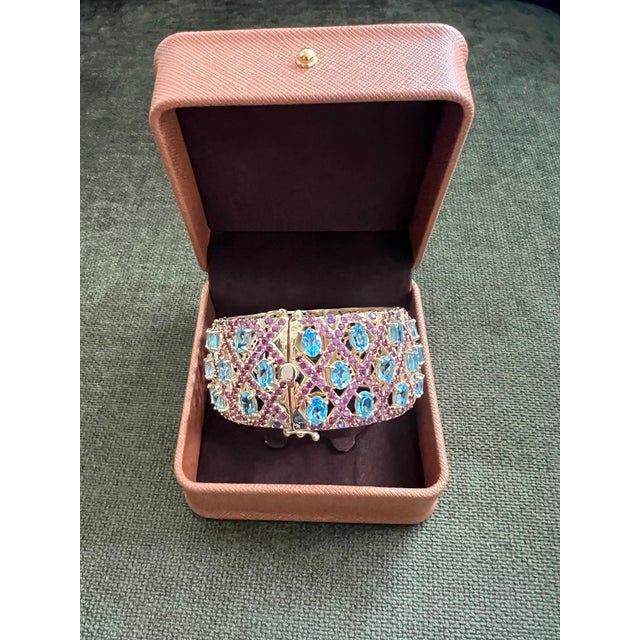 Bochic "Capri" Amethyst & Blue Topaz Gem & Cuff Set In 18K Gold & Silver For Sale - Image 4 of 18