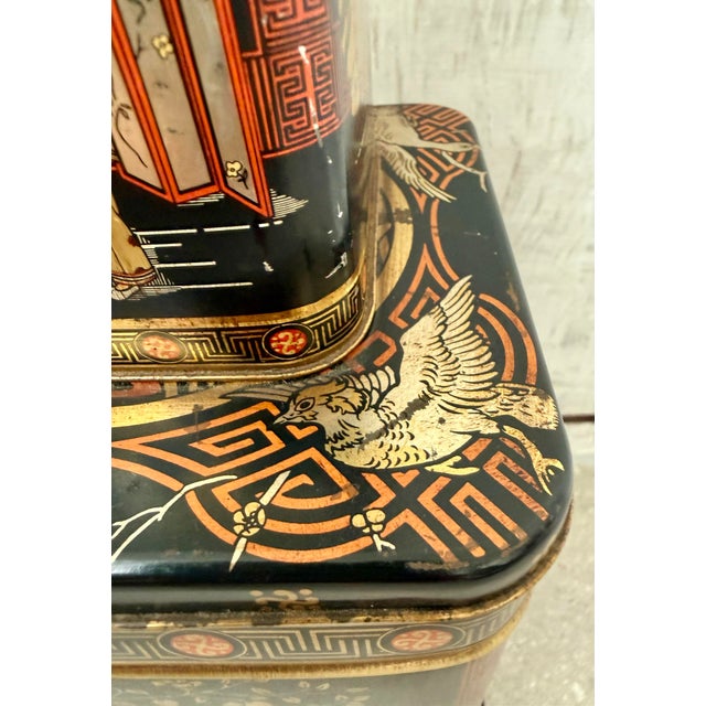 Vintage Mid-Century ‘Frederick Cooper Style’ Tole Painted Stacked British Tea Canisters Table Lamp For Sale In San Antonio - Image 6 of 12