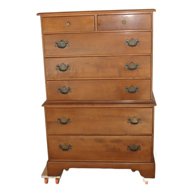 Vintage Solid Maple Nutmeg Wood Ethan Allen Chest of Drawers For Sale