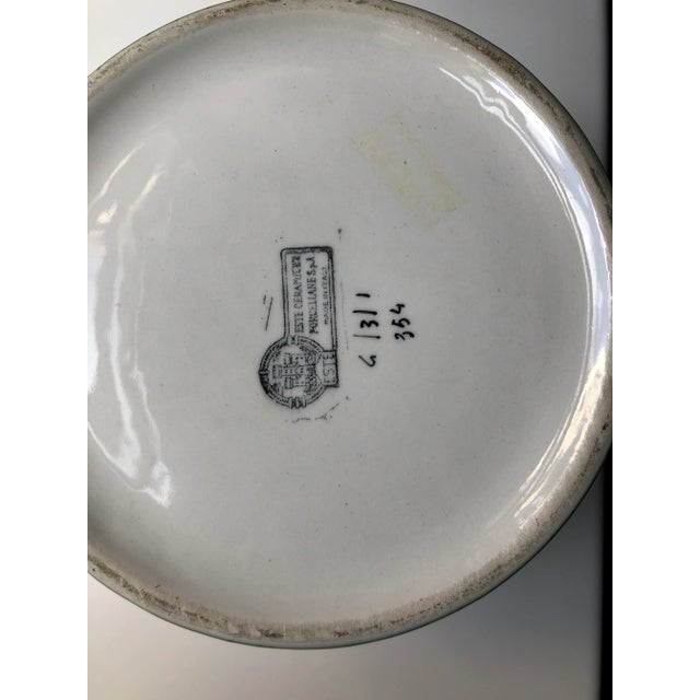 Italian Pair of Late 20th Century Italian Este Ceramiche Faïence Cachepots 1970 For Sale - Image 3 of 3
